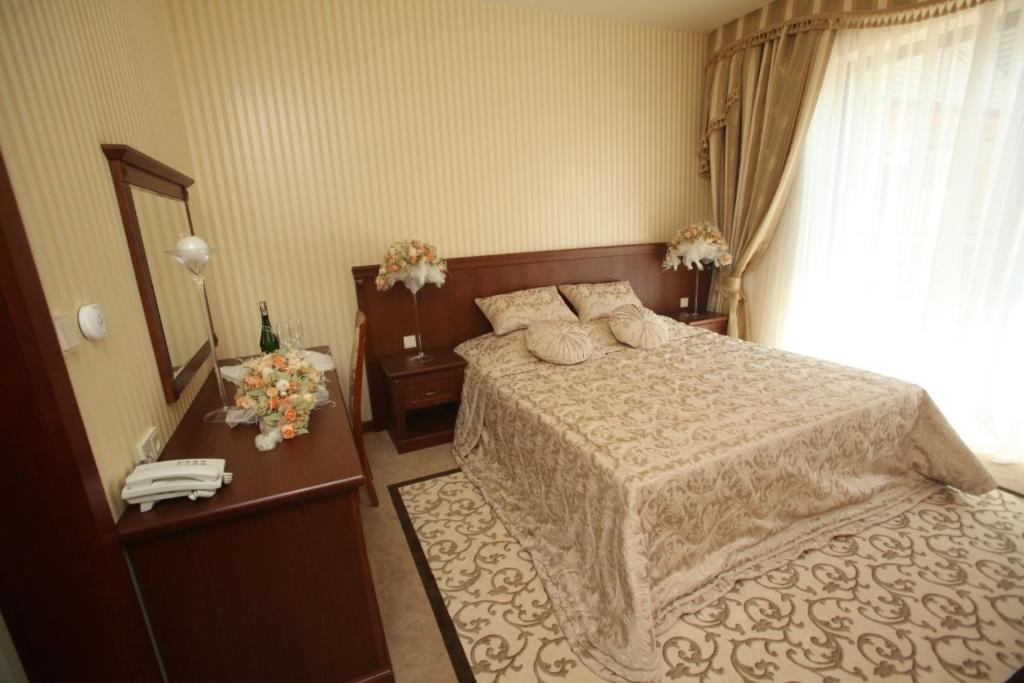 Dwor Kresowy Hotel Radymno Room photo